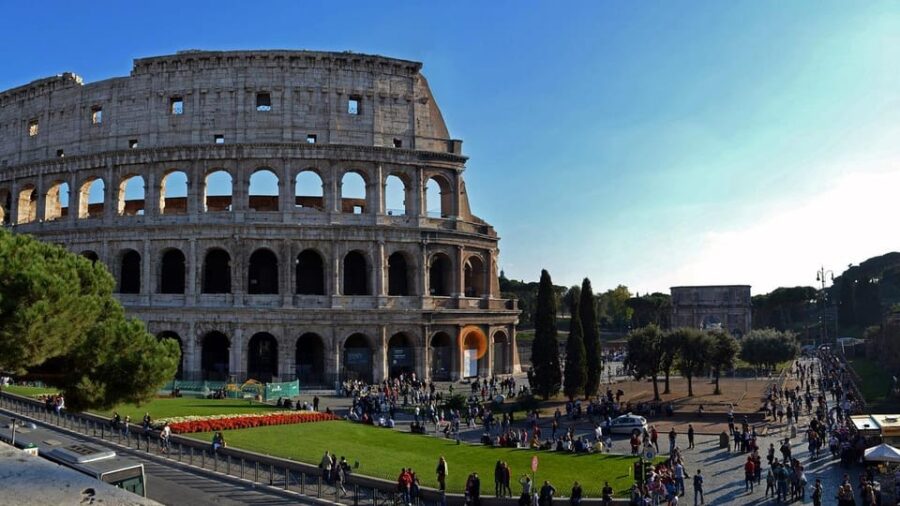 Rome: Colosseum, Forum, & Palatine Hill with Audio Guide - Navigating the Colosseum with an Audio Guide