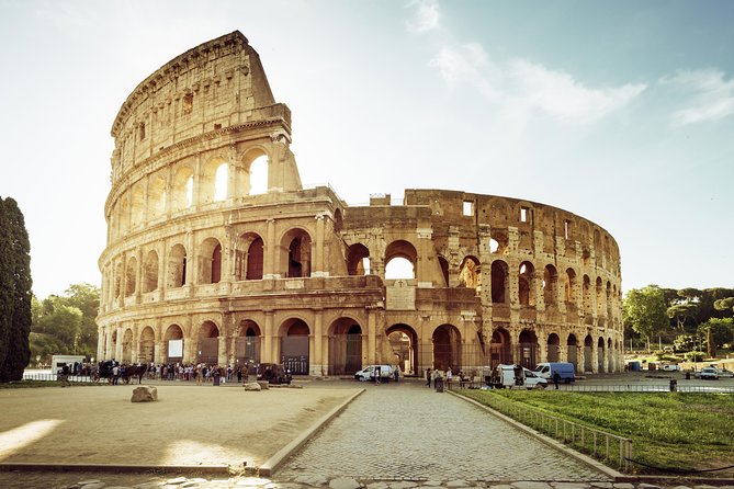 Rome Colosseum,Palatine Hill and Roman Forum Guided Tour - Visiting the Colosseum: History and Hidden Details
