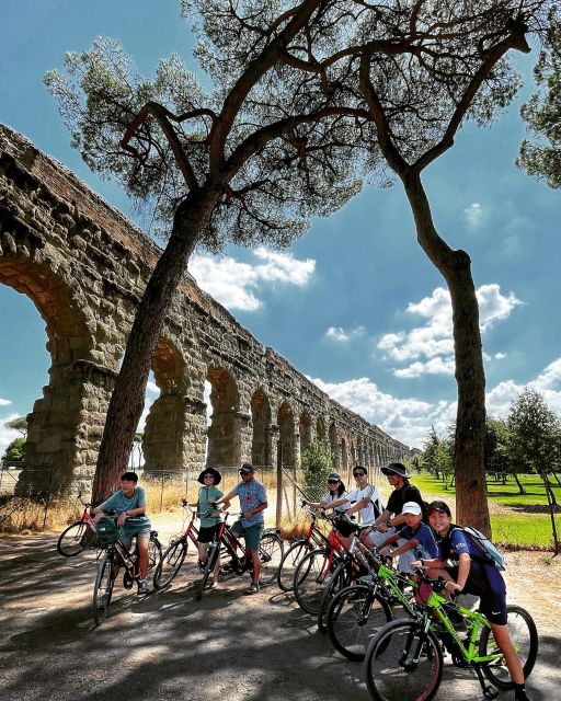Rome: Cycling through Eternity - Discover Rome’s Iconic Landmarks and Ancient Amphitheaters