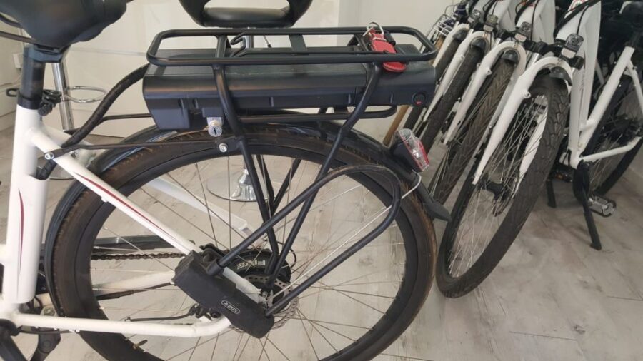 Rome: Electric Bike Rental Service - Exploring Rome with an Electric Bike