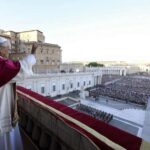 Rome: Escorted Papal Audience Experience with Entry Ticket - The Experience in Saint Peters Square