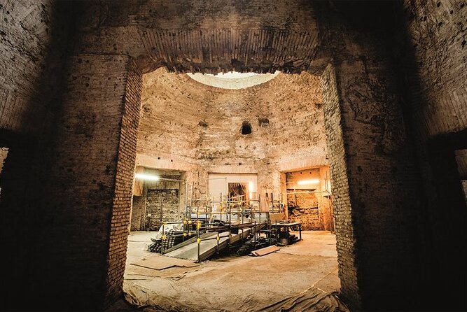 Rome: Experience Visiting the Domus Aurea with Virtual Reality - Exploring the Domus Aurea in Detail