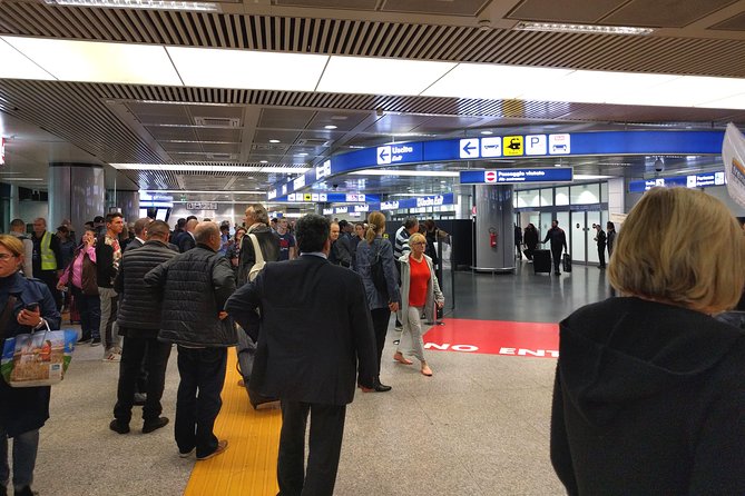 Rome Fiumicino(FCO)airport:Private Transfer to Civitavecchia(Rome's cruise port) - Meet Your Driver Right Outside Fiumicino Airport