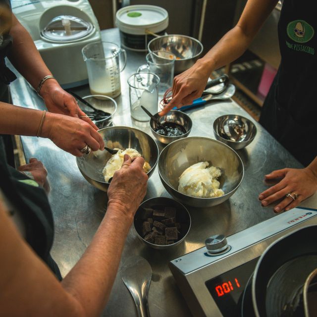 Rome: Gelato Masterclass with Live Chief and Tastings - Crafting Fiordilatte: The Simple Classic
