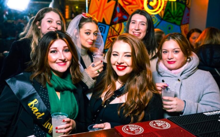 Rome: Guided Bar Crawl in Trastevere - Starting Point at Campo de Fiori in Rome