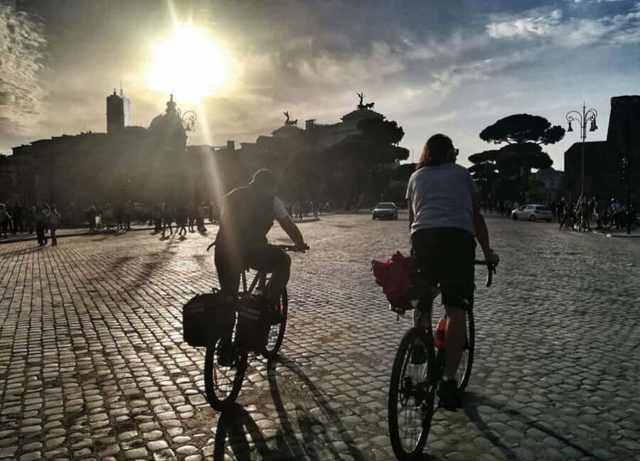Rome: Guided Bike Tour at Sunset among the Masterpieces of the Historic Center - Pricing, Cancellation, and Booking Flexibility