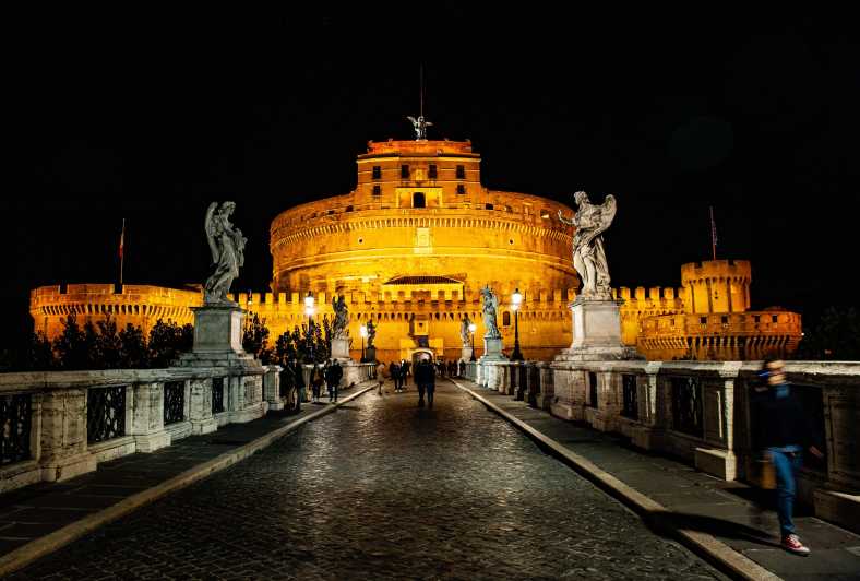 Rome: Guided Haunted Rome Ghost Tour with Dowsing Rods - The Start at Castel SantAngelo and First Impressions