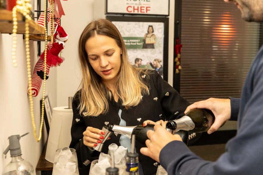 Rome: Hands-On Pizza Cooking Class with Spritz Mixology - Engage in a Hands-On Pizza-Making Process