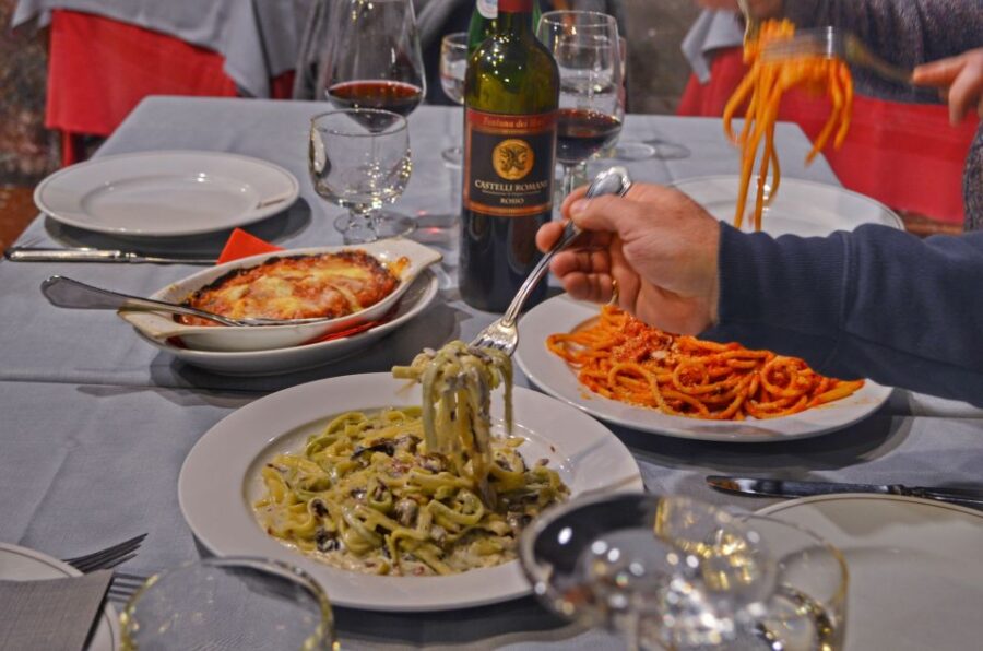 Rome: Jewish Ghetto & Campo de Fiori by Night Food Wine Tour - Exploring the Historic Jewish Ghetto Neighborhood
