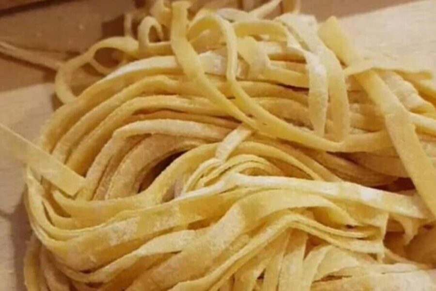 Rome: Pasta Fettuccine, Ravioli & Tiramisu Cooking Class - Learning to Make Fettuccine and Ravioli from Scratch