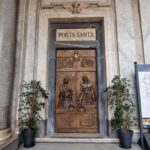 Rome: Relics from the Passion of the Christ Walking Tour - Inside the Basilica of Santa Maria Maggiore: The Manger Wood