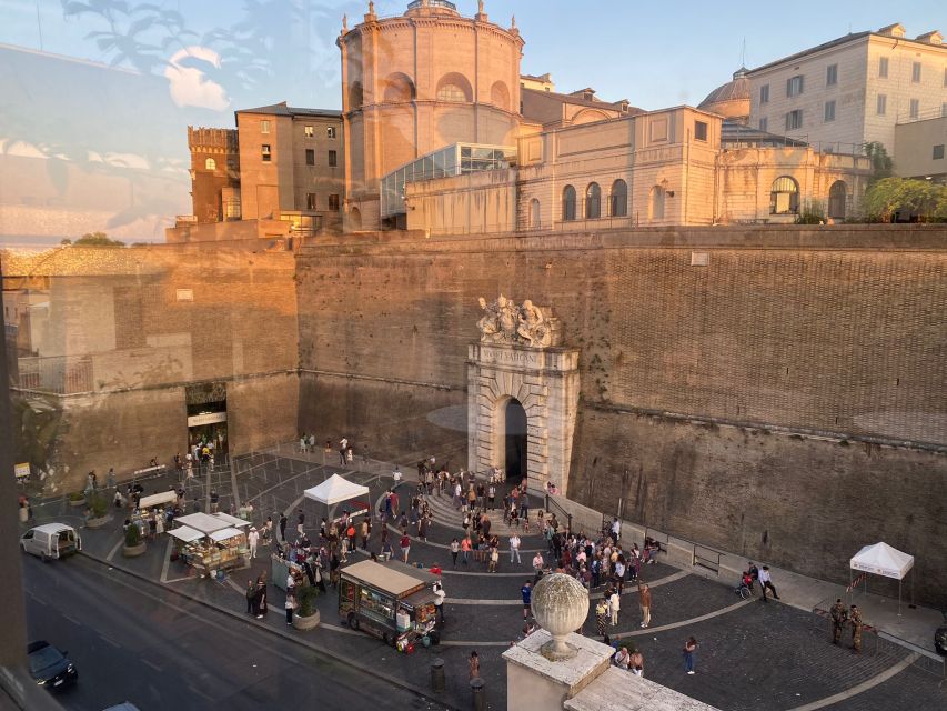 Rome: Reservation at Tmark Hotel & Aperitif Next to Vatican - Enjoy a Drink with a View of the Vatican Museums