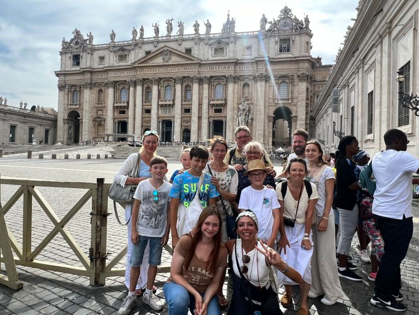 Rome: The Best of St. Peters' Basilica in German - Meeting in the Heart of Rome: St. Peter’s Square