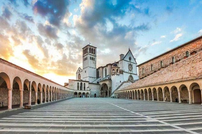 Rome to Assisi & Orvieto: Private Day Trip - Exploring Orvieto’s Gothic Grandeur and Volcanic Views
