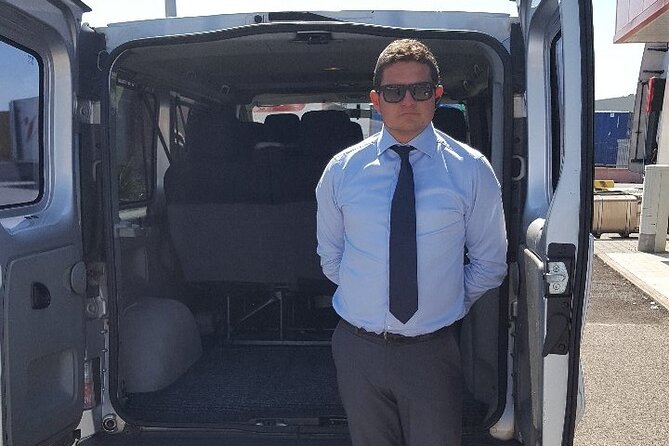 Rome to Civitavecchia Cruise Port Transfer - In-Transit Comfort with Wi-Fi and a Knowledgeable Driver