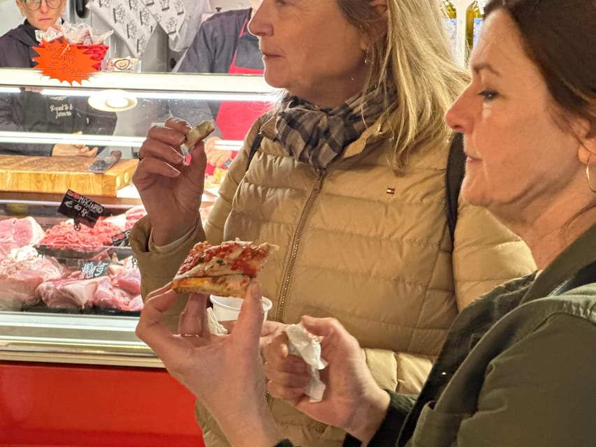 Rome: Trastevere & Tiber Island Street Food Tour at Sunset - Meeting Point at Tiberine Island Creates a Scenic Start