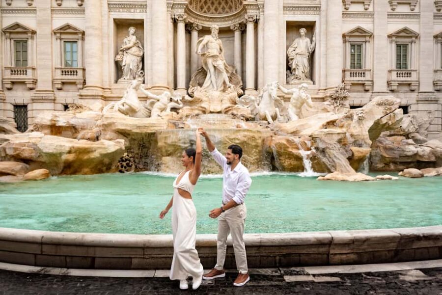 Rome: Trevi Fountain Photoshoot  Private & Personalized - Starting Your Day with the Trevi Fountain in Peaceful Silence