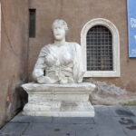 Rome: Walking Tour with Local Guide - Exploring Via del Corso and Via Lata’s Unique Statues