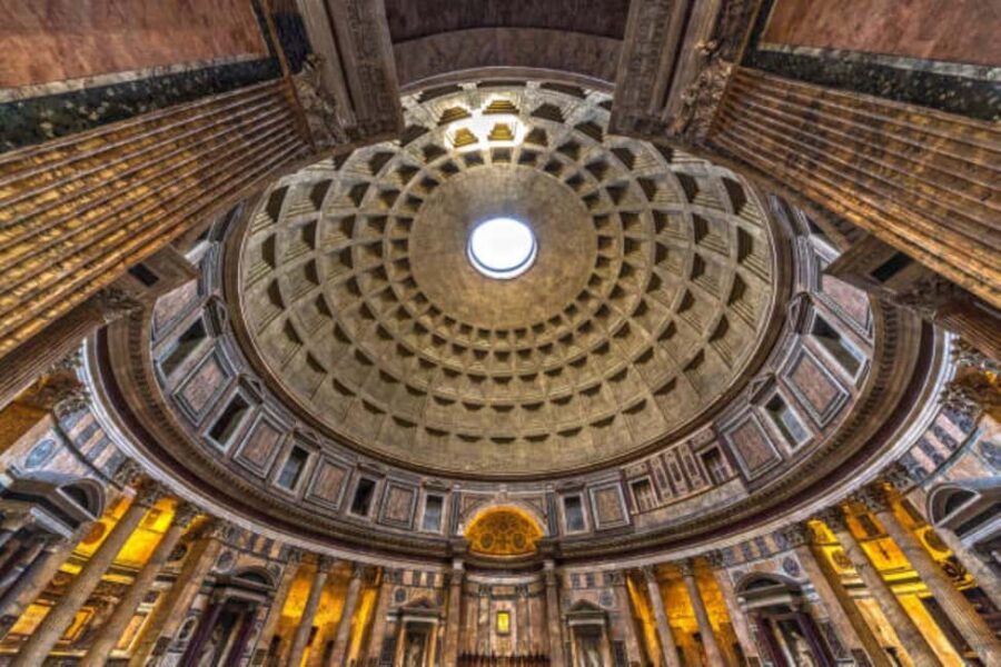 Rome:Pantheon Entry Visit With Personal Interactive App+Host - Navigating the Historic Piazza and Nearby Landmarks