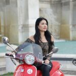 Rome's Easy Ride Vespa Tour with Pick Up and Drop Off - Exploring Rome’s Iconic Landmark: The Colosseum