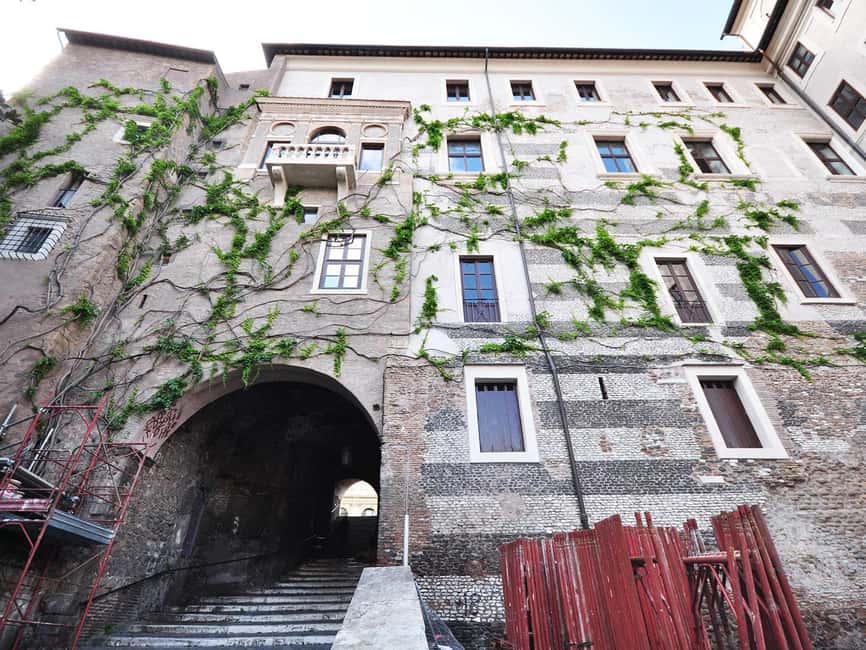 Rome:"The Scandalous Life of The Borgia Family" Walking Tour - The Tour Stops: From Ancient Ruins to Medieval Towers