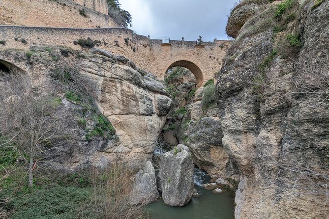 Ronda Nature and Scenic Private Hiking Tour - Crossing the Iconic Puente Nuevo and Its Three Bridges