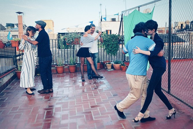 Rooftop Tango Lesson & Drinks in Barcelona - What Makes the Rooftop Setting Special?