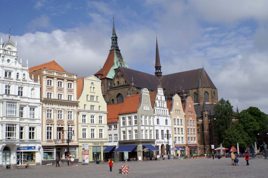 Rostock: City Walking Tour - The Role of Guides and Their Expertise