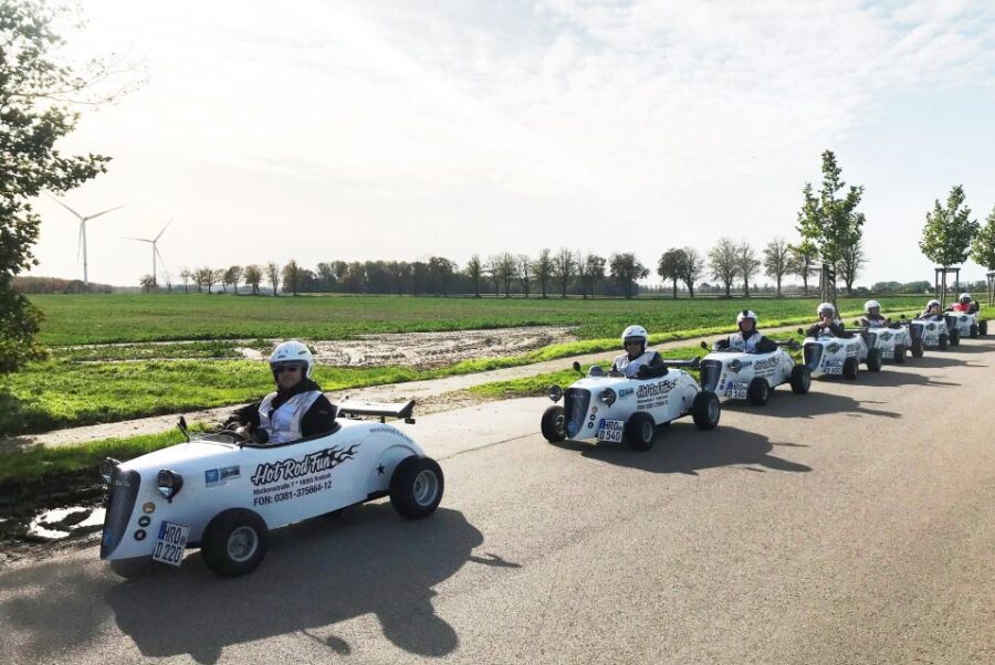 Rostock: Hot Rod Sightseeing Tour to Warnemünde - From Rostock Old Town to Warnemünde Coastline