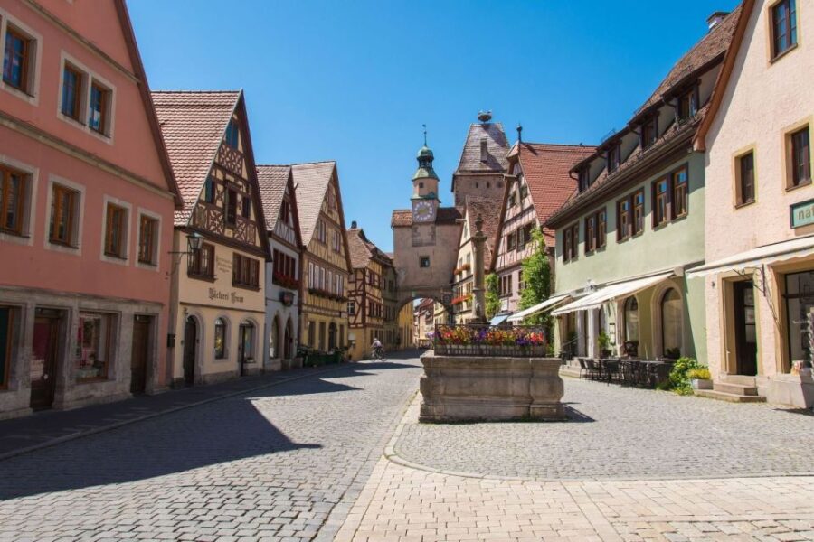 Rothenburg ob der Tauber: Private Guided Walking Tour - Exploring Rothenburg’s Iconic Market Square and Town Hall