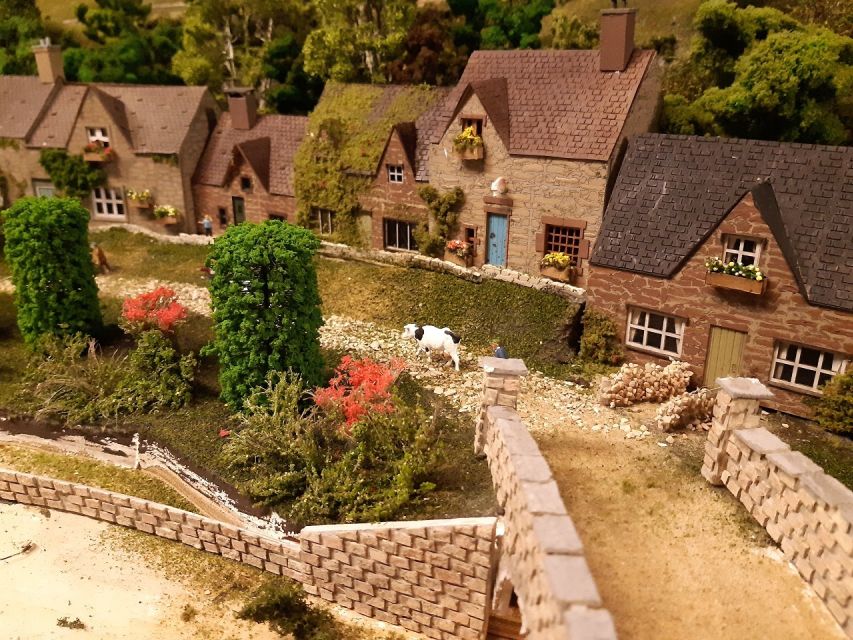 Rotterdam: Miniworld Rotterdam Entry Ticket - Explore Rotterdam’s Most Famous Buildings in Miniature