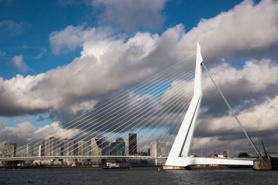 Rotterdam: Private Walking Tour with a Local - How the Guide Makes a Difference