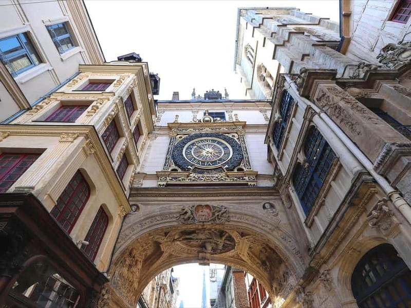 Rouen: 2-hour Best Intro Walking Tour with a Local - Exploring Iconic Landmarks: Notre-Dame and Le Gros-Horloge