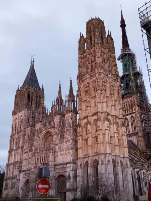 Rouen: Discover Rouen with a licenced tour guide - The Historic Heart of Rouen: Main Sites and Landmarks
