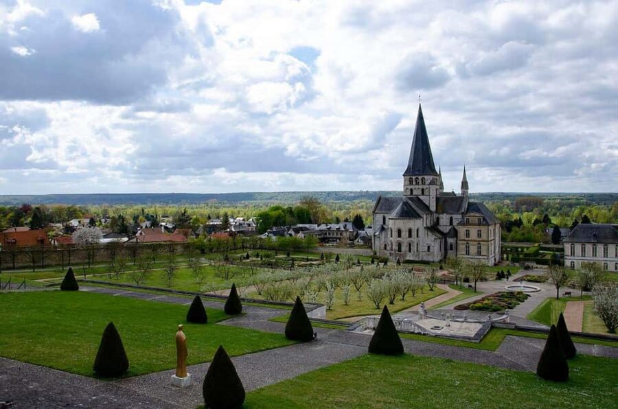 Rouen: Normandy Medieval History Day Tour with Pickup - Inside Chateau Gaillard: Richard the Lionheart’s Fortress