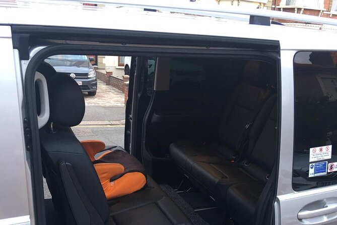 Round Trip Taxi Transfer - Heathrow Airport To & From London - Booking and Pickup Details at Heathrow