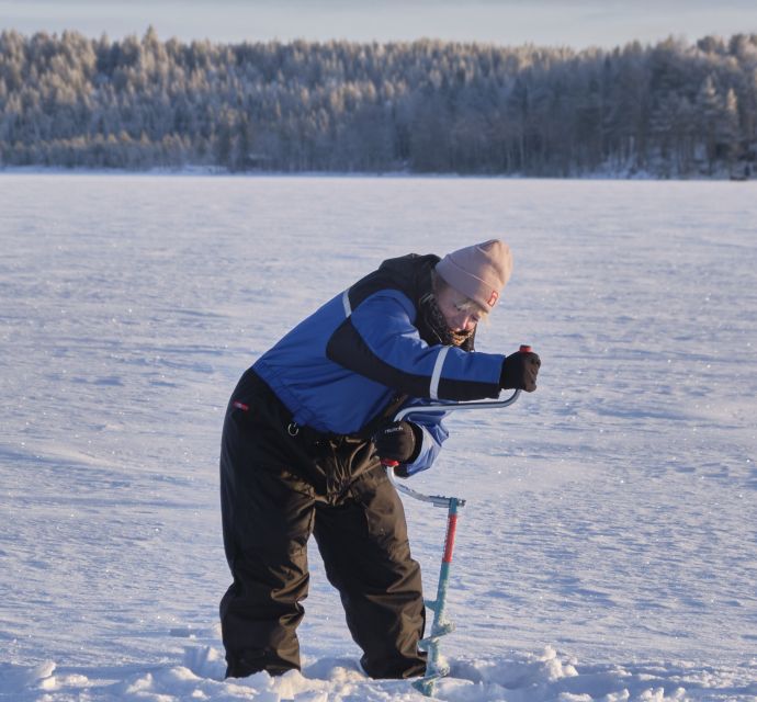 Rovaniemi: Ice-Fishing like a Finn - How the Tour Begins: Pickup and Transport in Rovaniemi