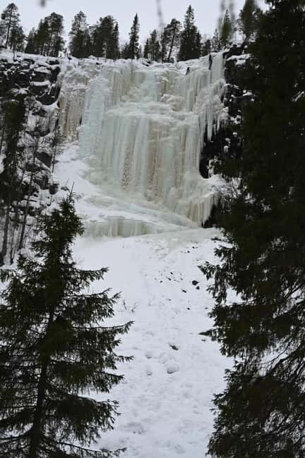 Rovaniemi: Korouoma Canyon Guided Hike with Snacks - Exploring Korouoma’s Frozen Waterfalls and Scenic Landscapes