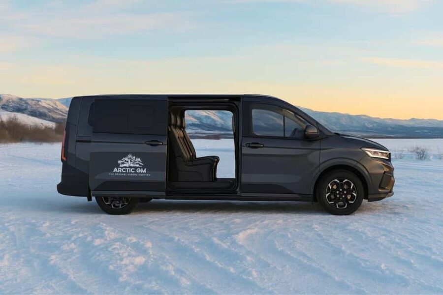 Rovaniemi: Midnight Sun Canoeing Adventure & BBQ - Scenic Transfers in New Ford 4×4 Vans