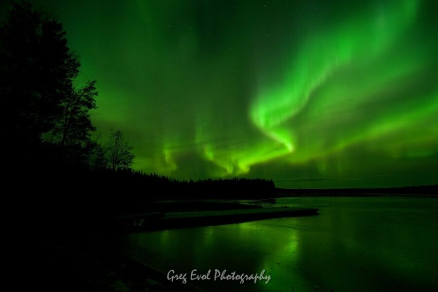 Rovaniemi: Northern Lights Hunting in Lappish old cottage - Pickup from Rovaniemi and Journey to the Aurora Spot
