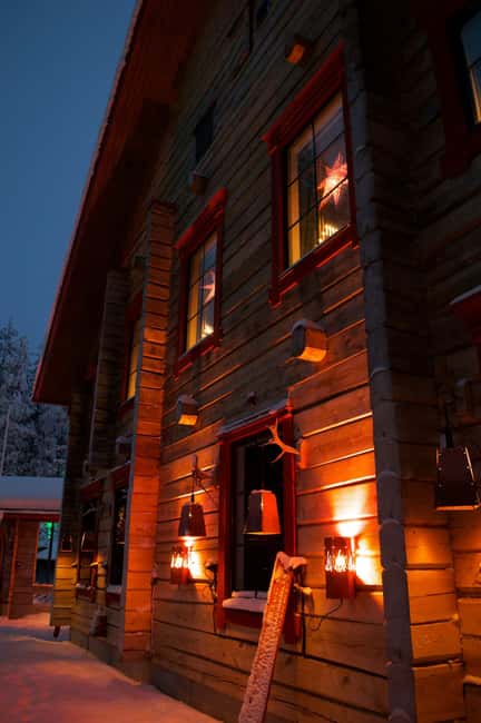 Rovaniemi: Santa Claus Village Private Guided Tour - Personal Meeting with Santa Claus in a Private Setting