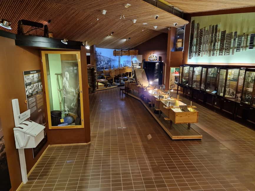 Rovaniemi to Tankavaara Gold Village & Gold Panning - Scenic Drive and Arctic Circle Crossing