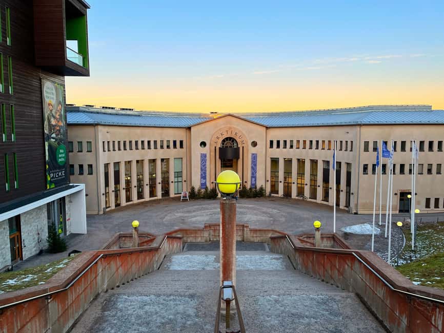 Rovaniemi: Walking Tour with a Local Guide - Tour Duration and Flexibility