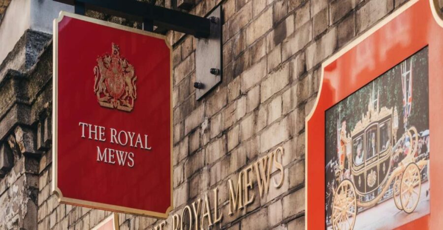 Royal London Private Tour with Skip-the-line Queens Gallery - Meeting Point and Tour Duration