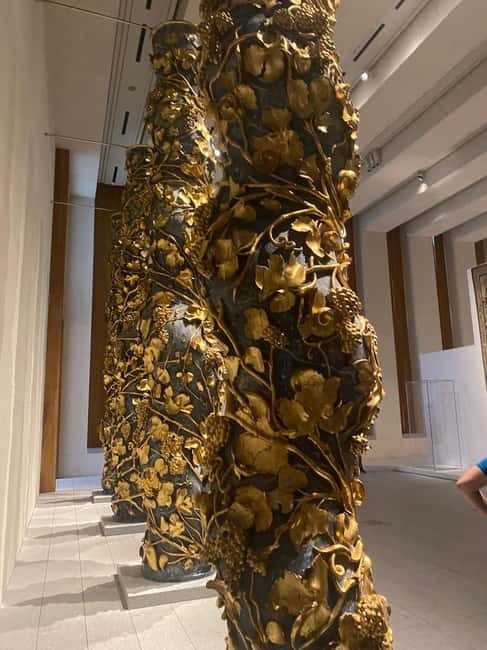 Royal Palace and Royal Collections Gallery Guided Tour - Starting Point: Meeting at the Punto de Información Turística Palacio Real