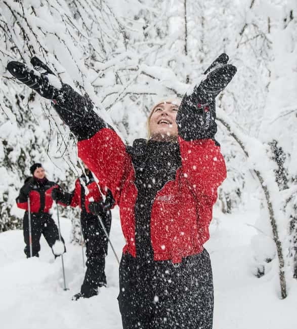 Ruka:Daytime winter wonderland hike - Meeting Point and Pickup Options in Ruka