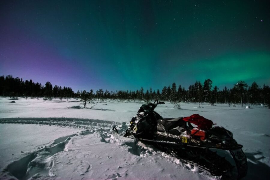 Saariselkä: Evening Snowmobile Tour with Fire & picnic - Exploring the Nighttime Arctic Wilderness