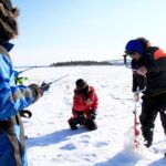 Saariselkä: Ice Fishing Tour to Lake Inari, reindeers& lunch - Ice Fishing on Lake Inari with a Local Guide