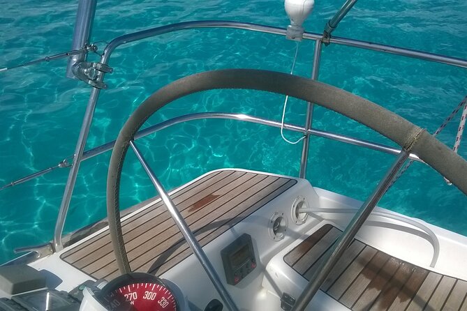 Sailing boat from Santa Teresa di Gallura to the Maddalena Archipelago - The Sailing Boat and Its Amenities