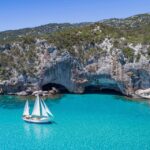 Sailing ship in exclusive, tour around the Gulf of Orosei - Exploring Cala Goloritzè and its Natural Arch